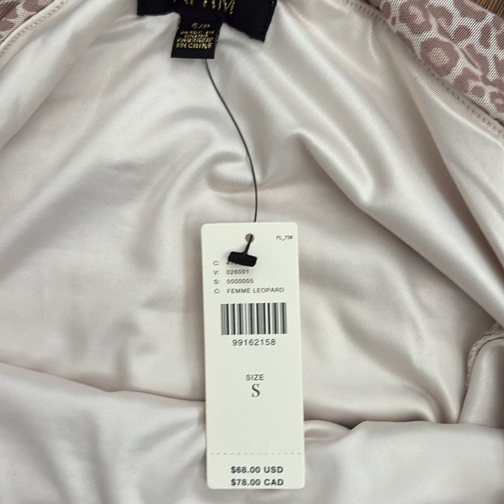 Top - Picture 3 of 4